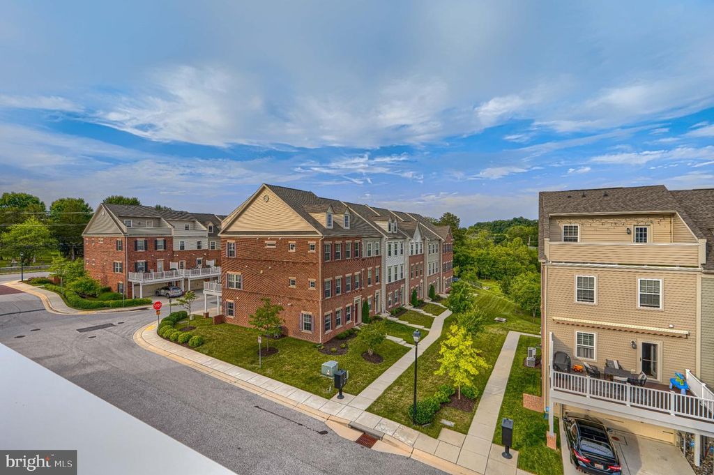Image 58 of property listing at 9240 GARRETTSON CIR, Perry Hall, MD 21128