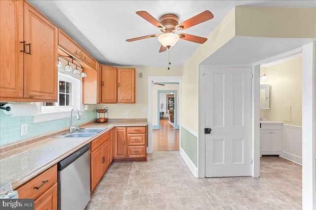 2499 FORGE RD, Oxford, PA 19363