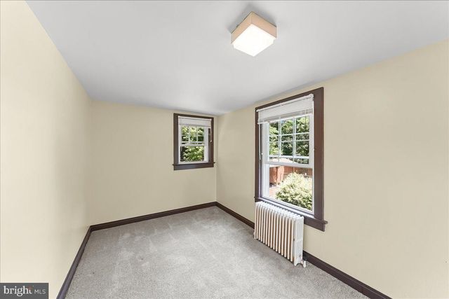 2499 FORGE RD, Oxford, PA 19363