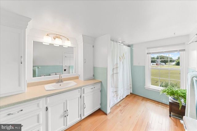 2499 FORGE RD, Oxford, PA 19363