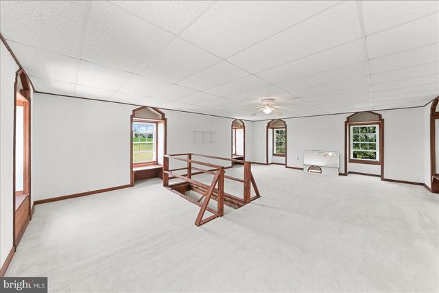 2499 FORGE RD, Oxford, PA 19363