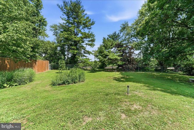 2499 FORGE RD, Oxford, PA 19363