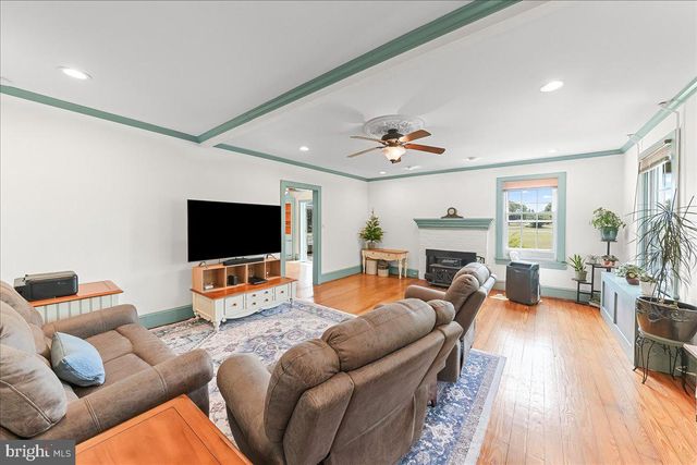 2499 FORGE RD, Oxford, PA 19363
