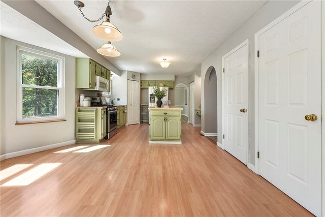 3004 Shawnee Court, Hampton, PA 15044