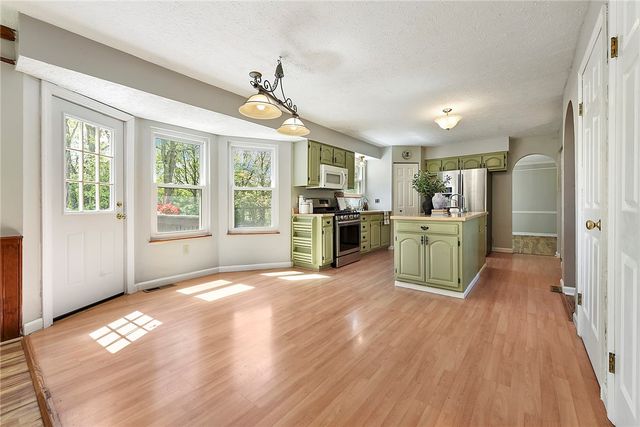 3004 Shawnee Court, Hampton, PA 15044