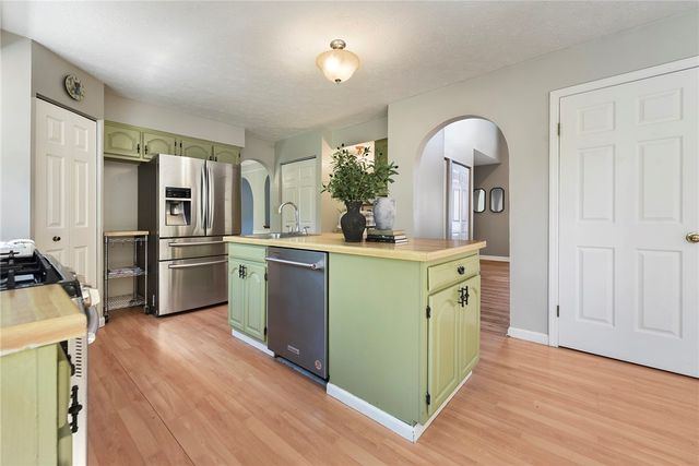 3004 Shawnee Court, Hampton, PA 15044