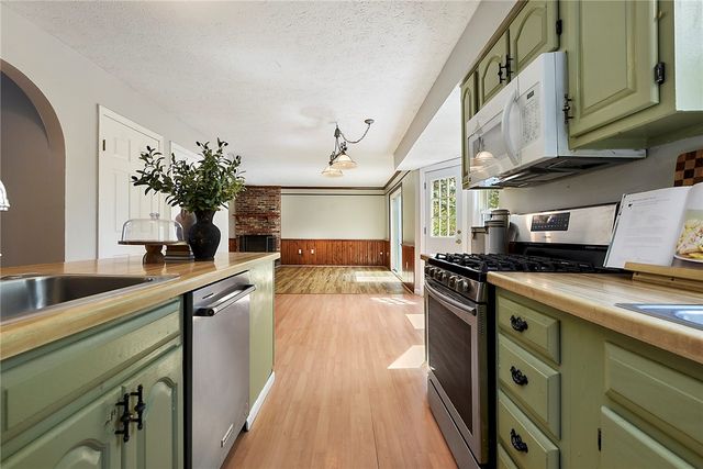 3004 Shawnee Court, Hampton, PA 15044