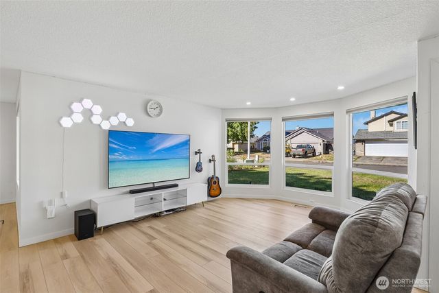 15311 NE 12th Way, Vancouver, WA 98684