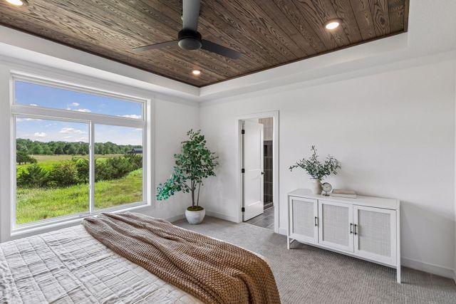 2950 219th Avenue NE, East Bethel, MN 55011