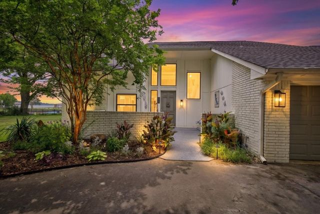 103 Island Beach Road, Gun Barrel City, TX 75156