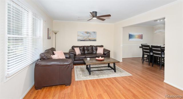 1990 Squirrel Valley Drive, Bloomfield Hills, MI 48304
