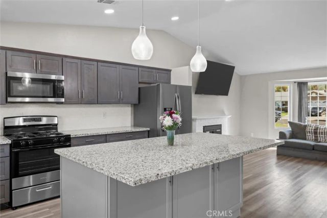 19018 Tule Way, Lake Elsinore, CA 92530