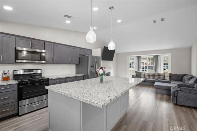 19018 Tule Way, Lake Elsinore, CA 92530