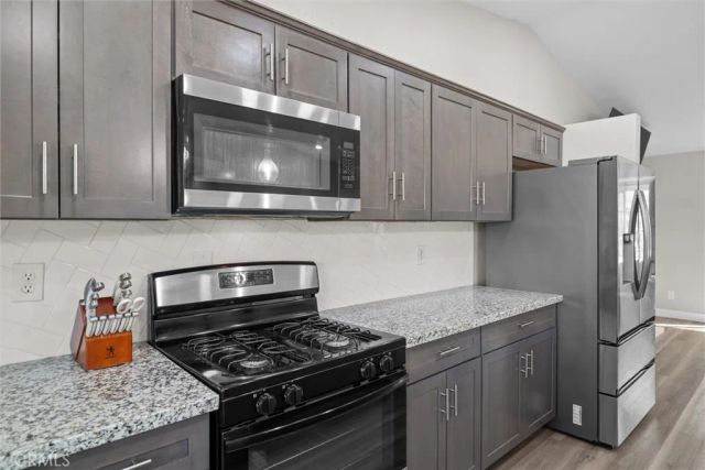 19018 Tule Way, Lake Elsinore, CA 92530