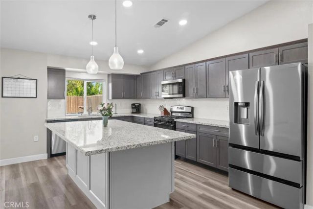 19018 Tule Way, Lake Elsinore, CA 92530