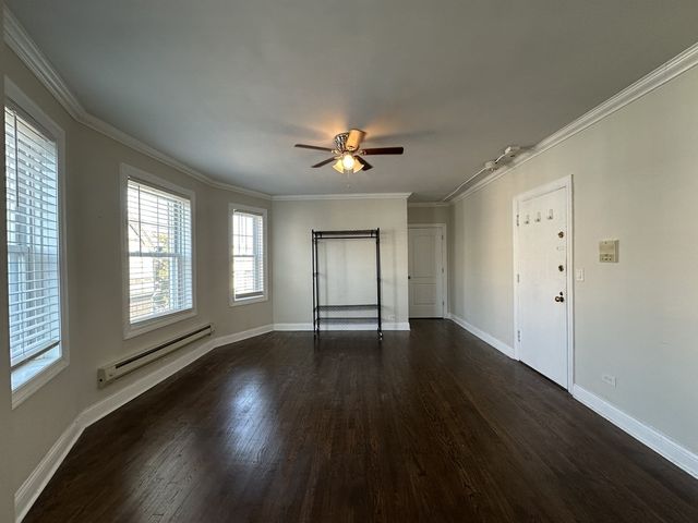 918 Green Bay Road 3B, Winnetka, IL 60093