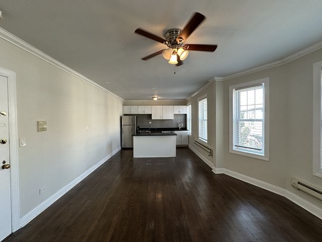918 Green Bay Road 3B, Winnetka, IL 60093