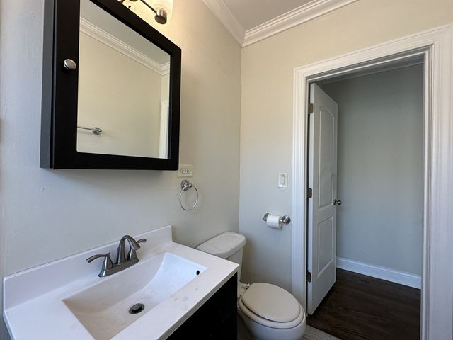 918 Green Bay Road 3B, Winnetka, IL 60093