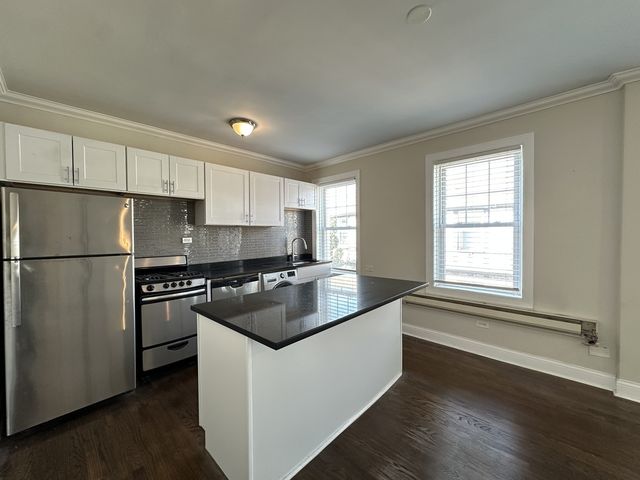 918 Green Bay Road 3B, Winnetka, IL 60093