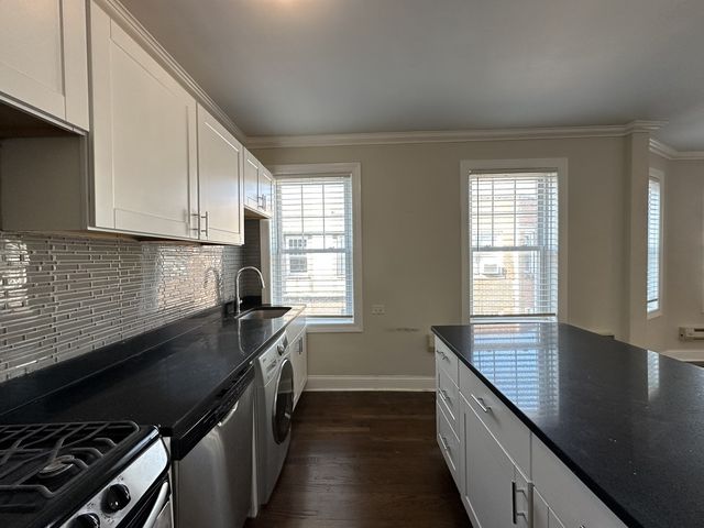918 Green Bay Road 3B, Winnetka, IL 60093