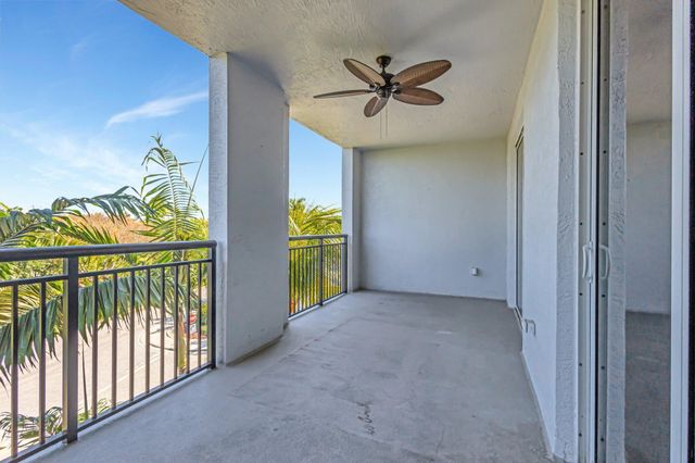 1690 Renaissance Commons Boulevard 1401, Boynton Beach, FL 33426
