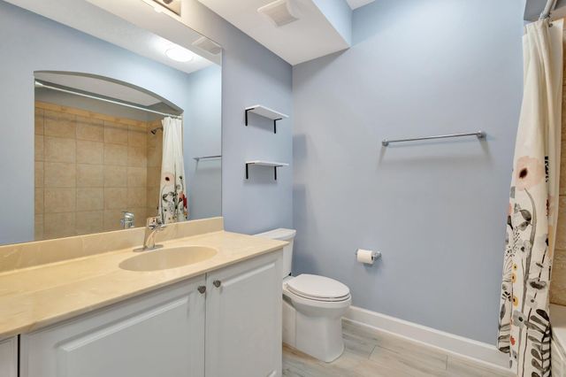1690 Renaissance Commons Boulevard 1401, Boynton Beach, FL 33426