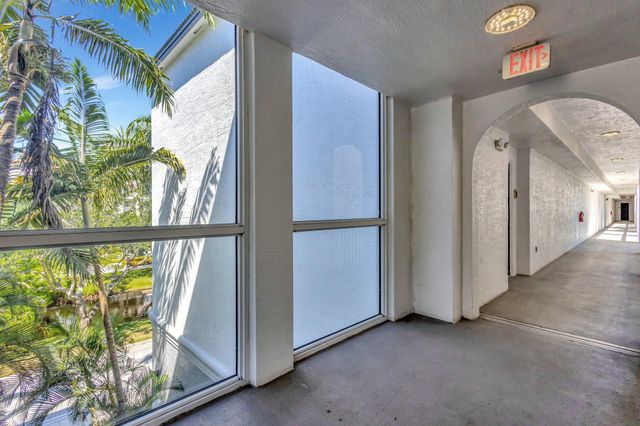 1690 Renaissance Commons Boulevard 1401, Boynton Beach, FL 33426