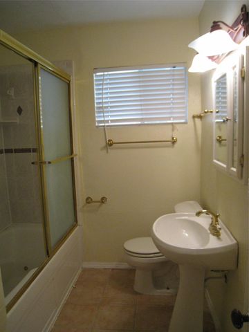 4337 Effie Street, Bellaire, TX 77401