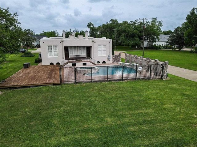 122 Grove Street, Lake Charles, LA 70601