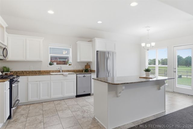 15521 E 88th Street North, Owasso, OK 74055