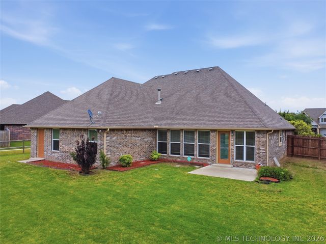 15521 E 88th Street North, Owasso, OK 74055