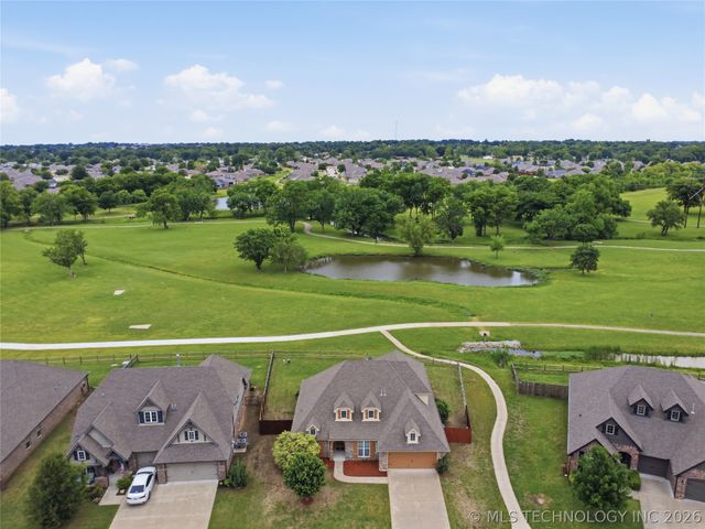 15521 E 88th Street North, Owasso, OK 74055