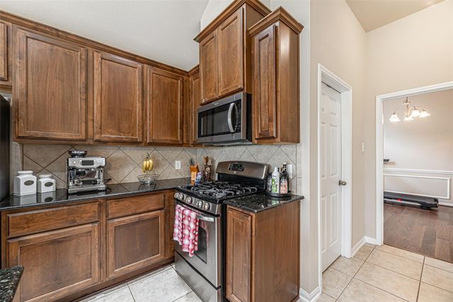 119 Emerald Loch Lane, Houston, TX 77469