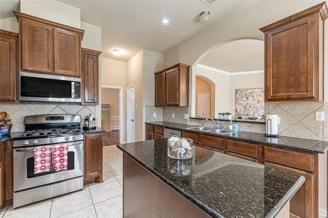 119 Emerald Loch Lane, Houston, TX 77469