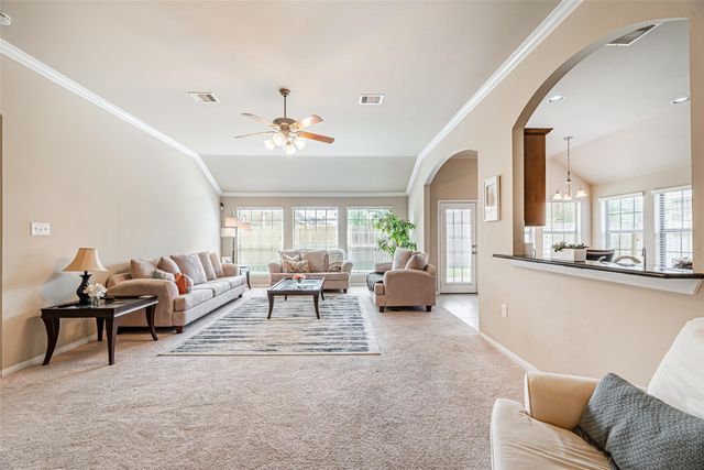 119 Emerald Loch Lane, Houston, TX 77469