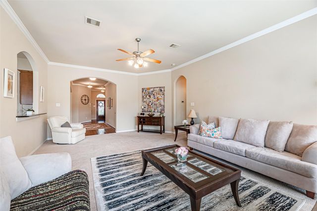 119 Emerald Loch Lane, Houston, TX 77469