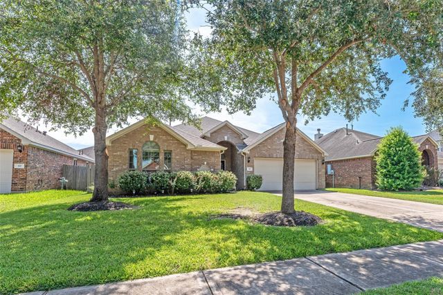 119 Emerald Loch Lane, Houston, TX 77469