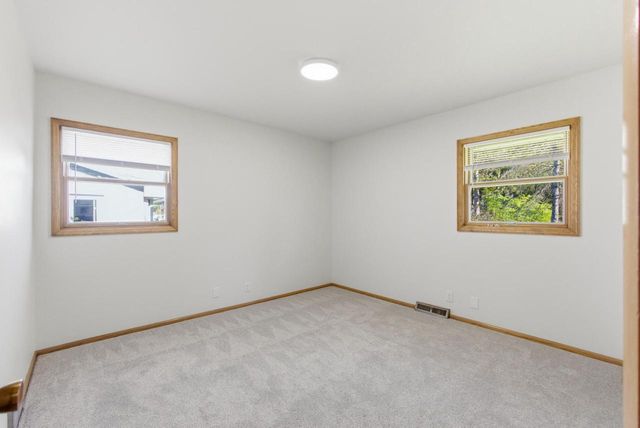 4915 Twin Elms DRIVE, Racine, WI 53406