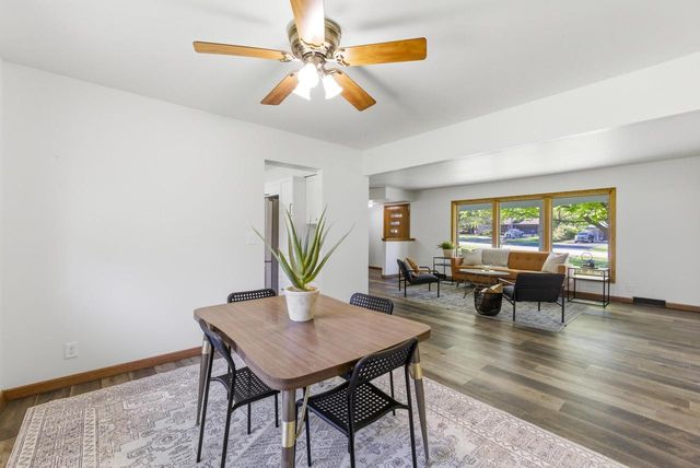 4915 Twin Elms DRIVE, Racine, WI 53406