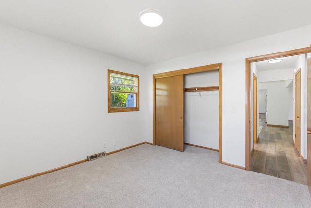 4915 Twin Elms DRIVE, Racine, WI 53406