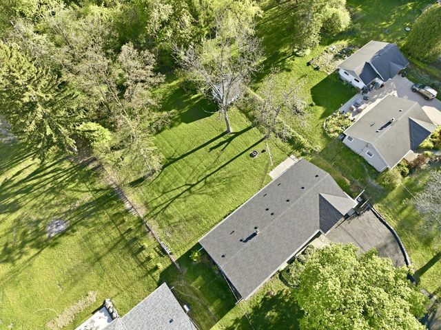 4915 Twin Elms DRIVE, Racine, WI 53406