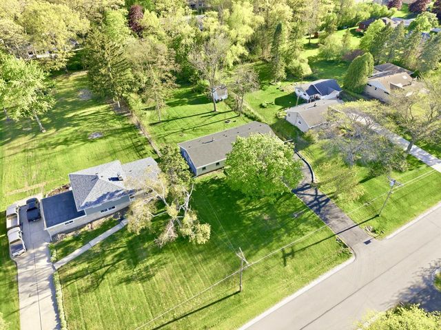 4915 Twin Elms DRIVE, Racine, WI 53406