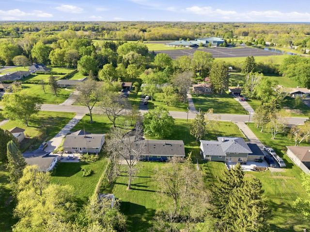 4915 Twin Elms DRIVE, Racine, WI 53406