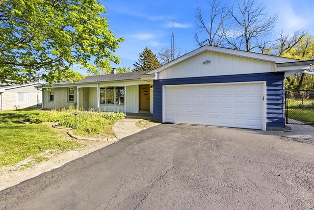 4915 Twin Elms DRIVE, Racine, WI 53406