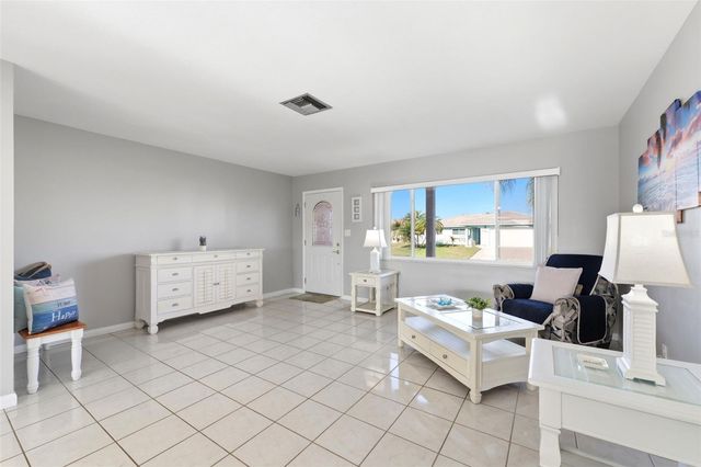 4926 FORECASTLE DRIVE, New Port Richey, FL 34652