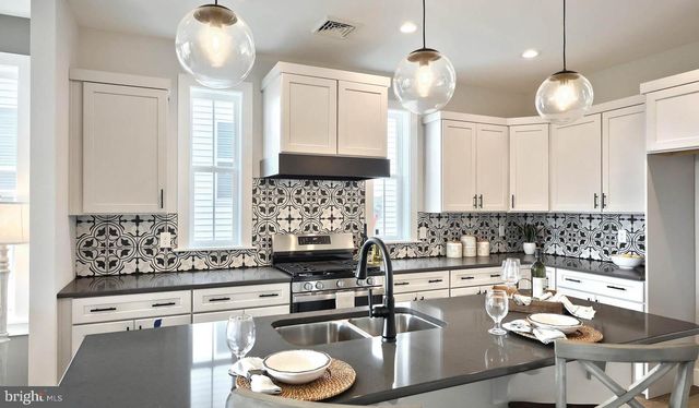 529 STONE GATE BLVD, Annville, PA 17003