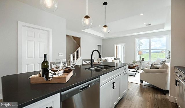 529 STONE GATE BLVD, Annville, PA 17003