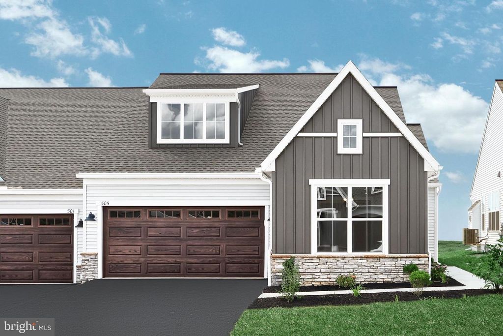 529 STONE GATE BLVD, Annville, PA 17003