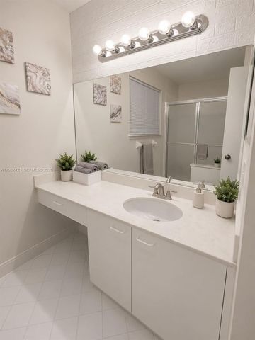 1472 NW 154th Ln, Pembroke Pines, FL 33028