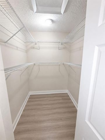 1472 NW 154th Ln, Pembroke Pines, FL 33028
